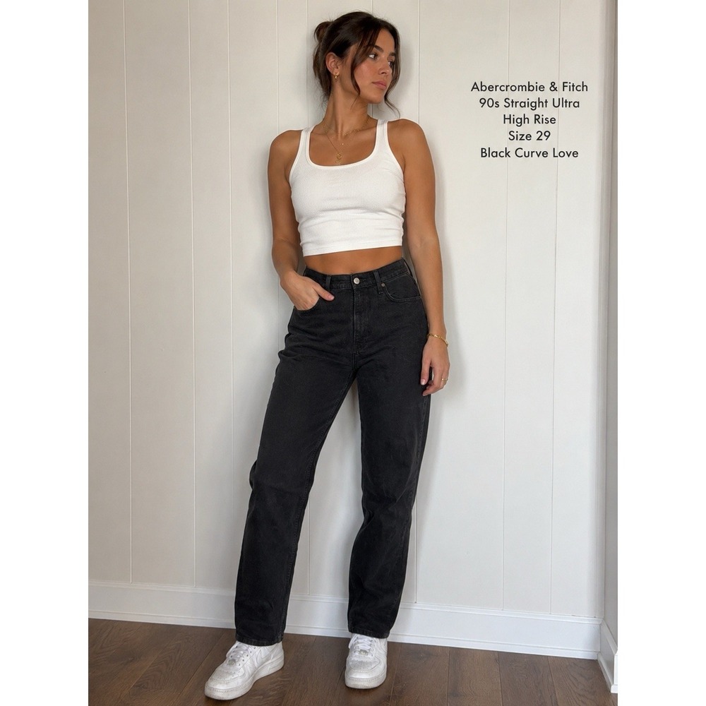 Abercrombie & Fitch 90s Straight Ultra High Rise Size 29 Black Curve Love